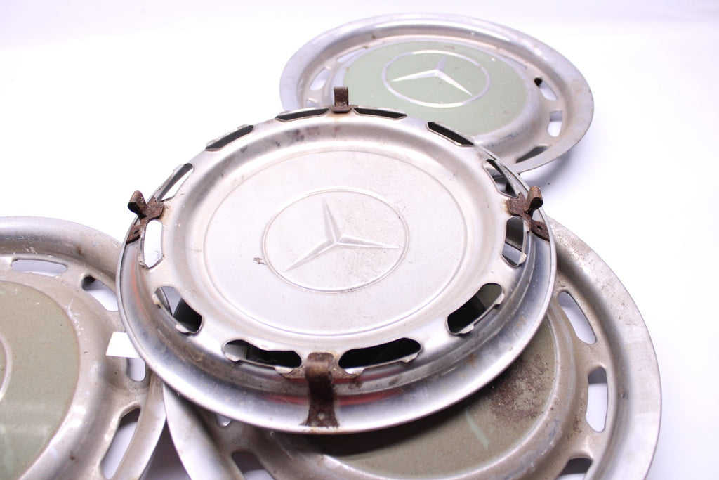 Mercedes W 123 Radkappen