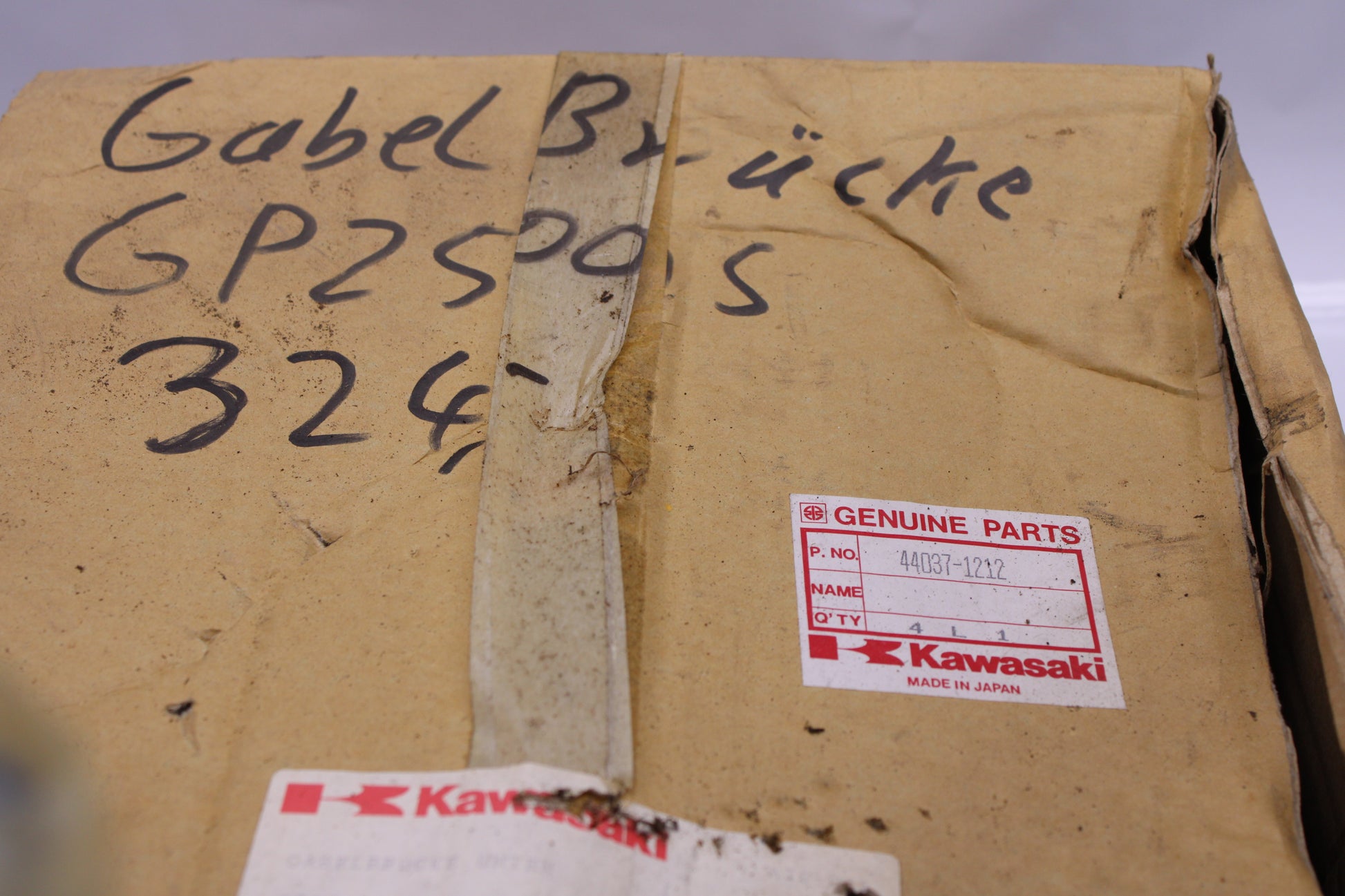 Original Kawasaki Gpz 250 Gabel Joch NOS Neu