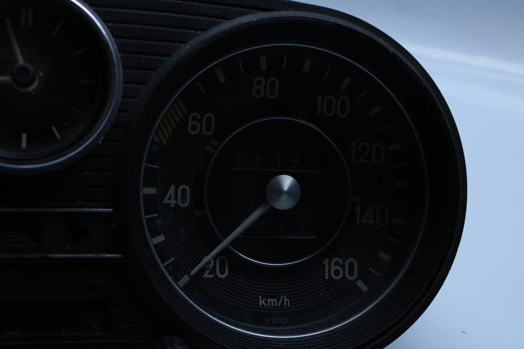 MERCEDES W 114 / 115 TACHO COCKPIT ANZEIGE