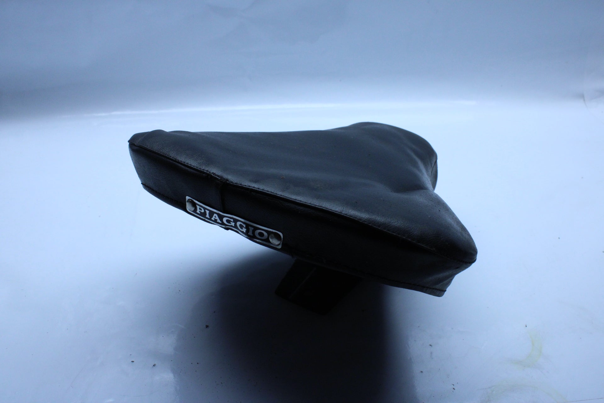 PIAGGIO VESPA V 50 SITZ SATTEL